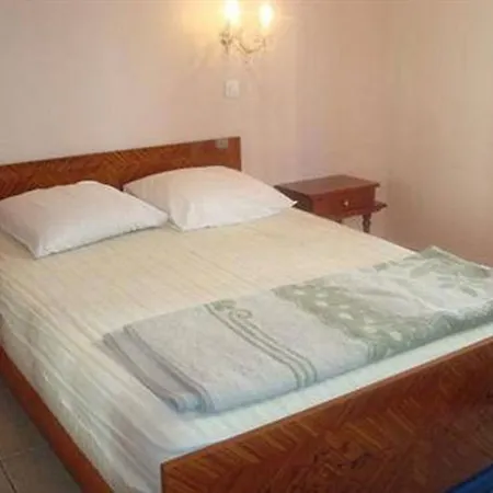 Richard 5* Paris
